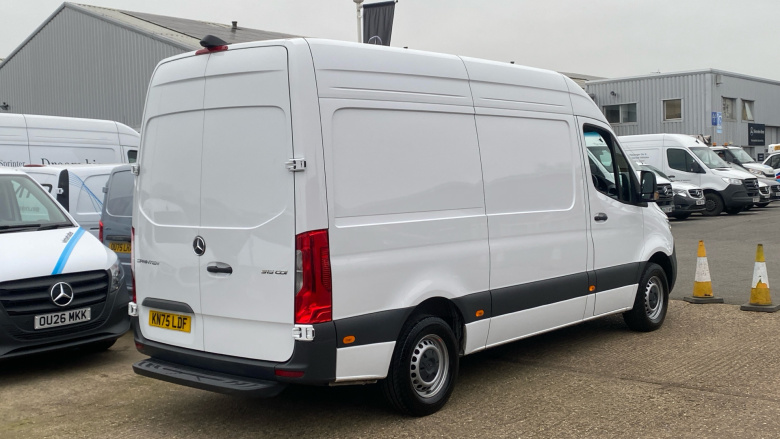 Mercedes-Benz Sprinter 315Cdi L2 Diesel Rwd 3.5t H2 Pro Van 9G-Tronic
